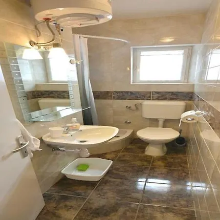 Vela - Two Bedroom With Balcony *
